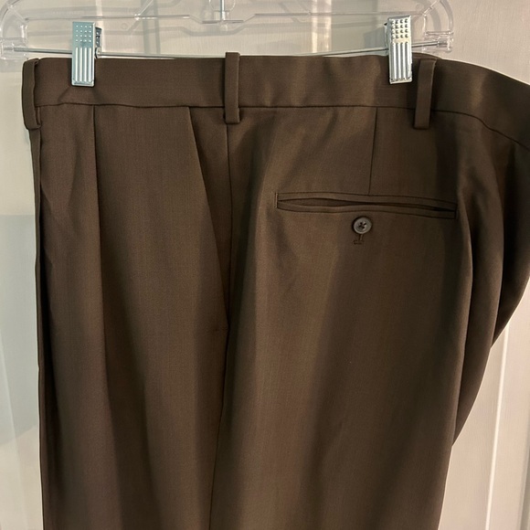 Chocolate brown dress slacks. 48wX32L - Picture 5 of 7
